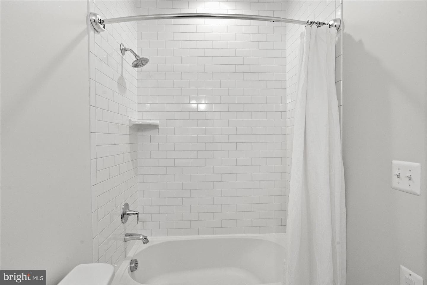 8112 Wingfield Place photo 29