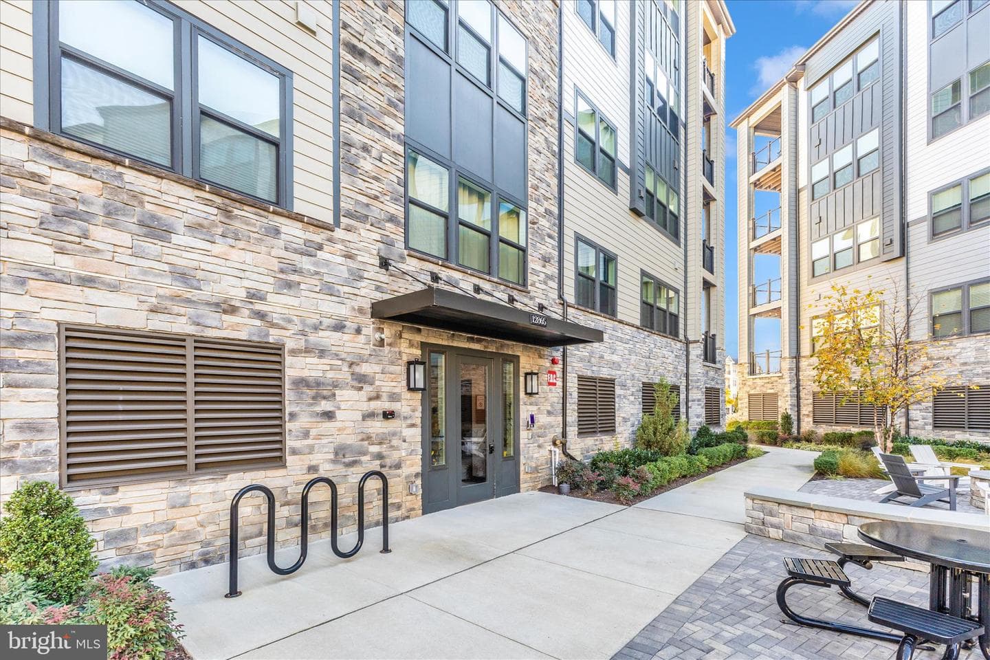 12865 Mosaic Park Way #3j, Herndon