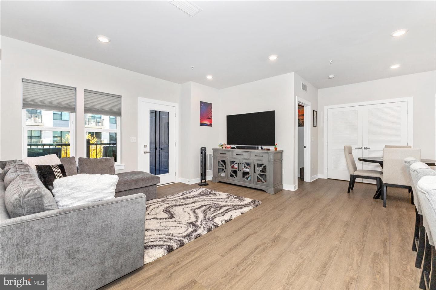12865 Mosaic Park Way #3j photo 5