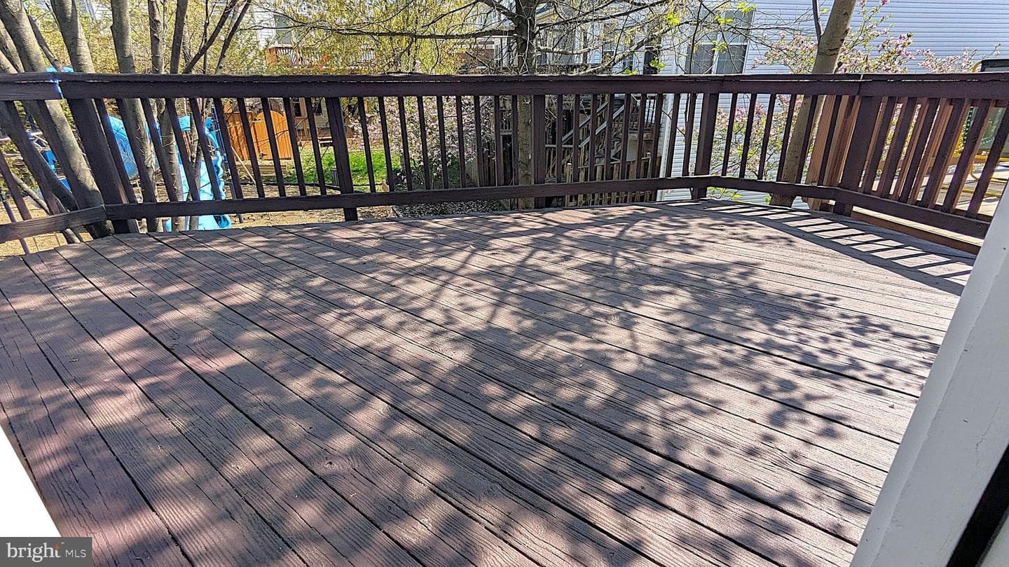 2593 James Madison Circle photo 12