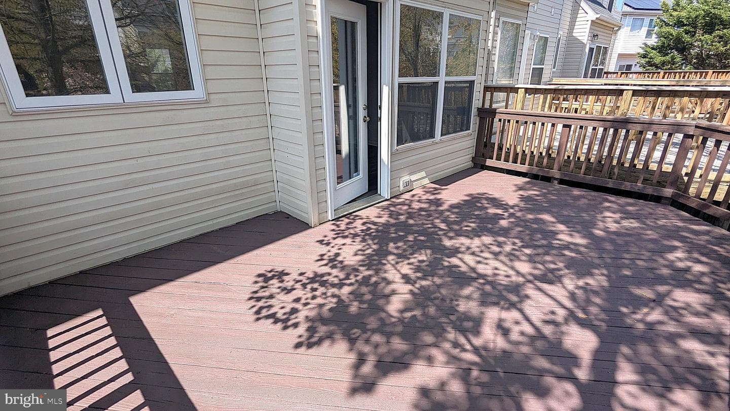 2593 James Madison Circle photo 14