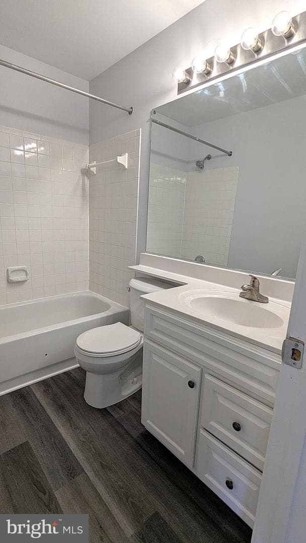 2593 James Madison Circle photo 34