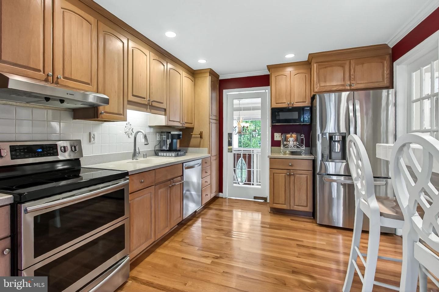 7052 Wardell Street photo 14