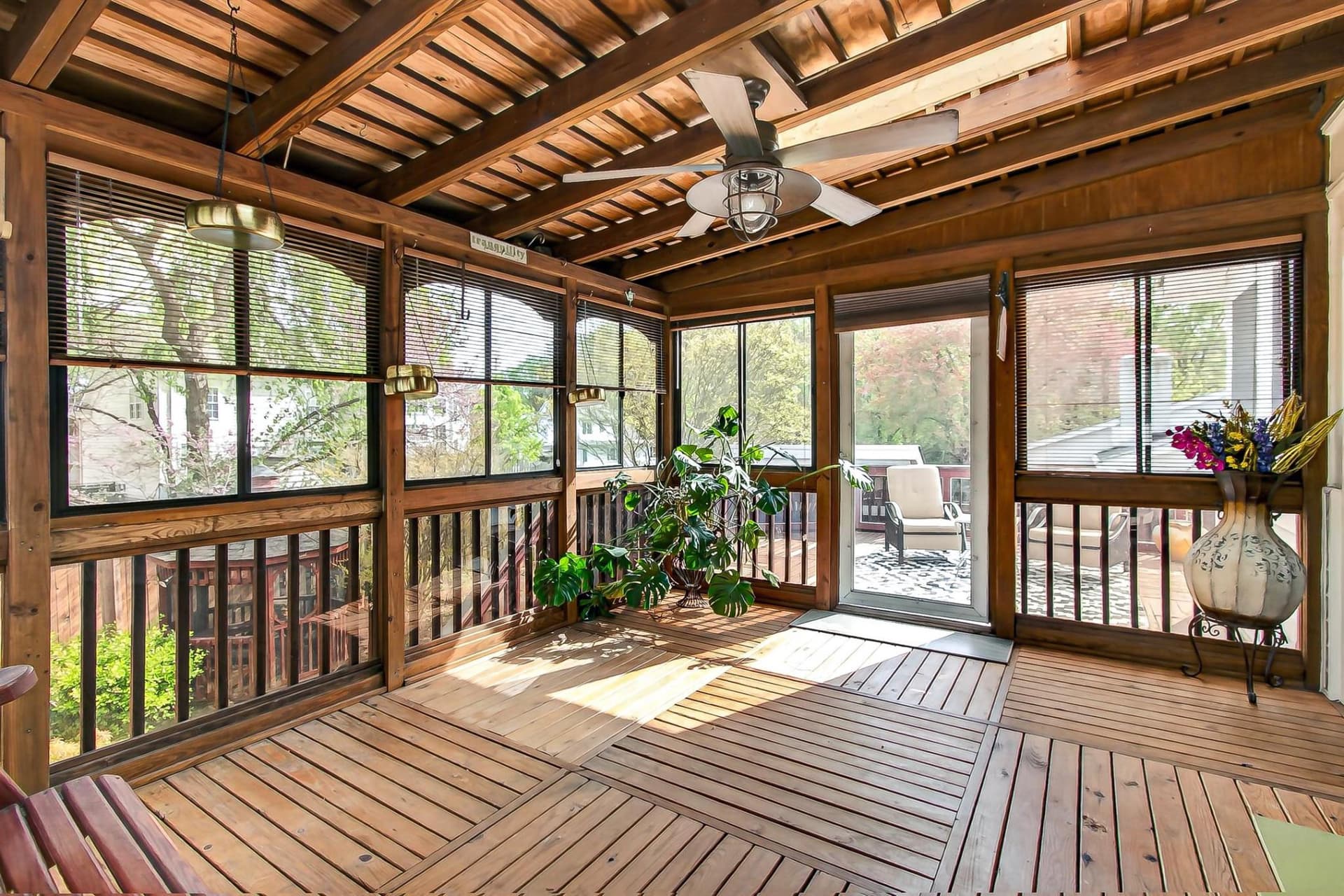 7052 Wardell Street photo 19