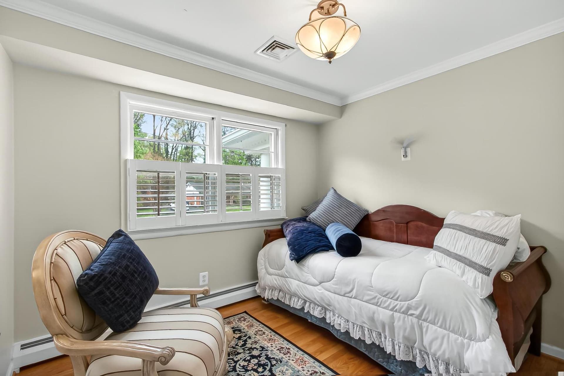 7052 Wardell Street photo 25