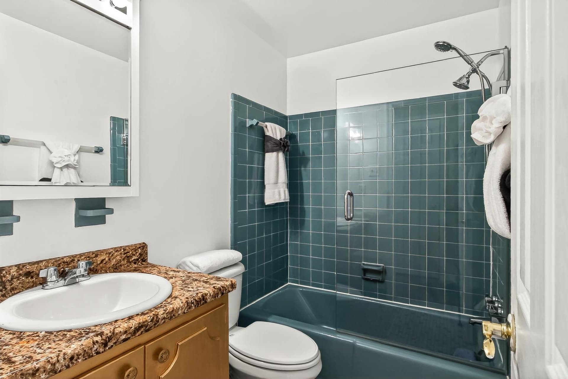 7052 Wardell Street photo 29