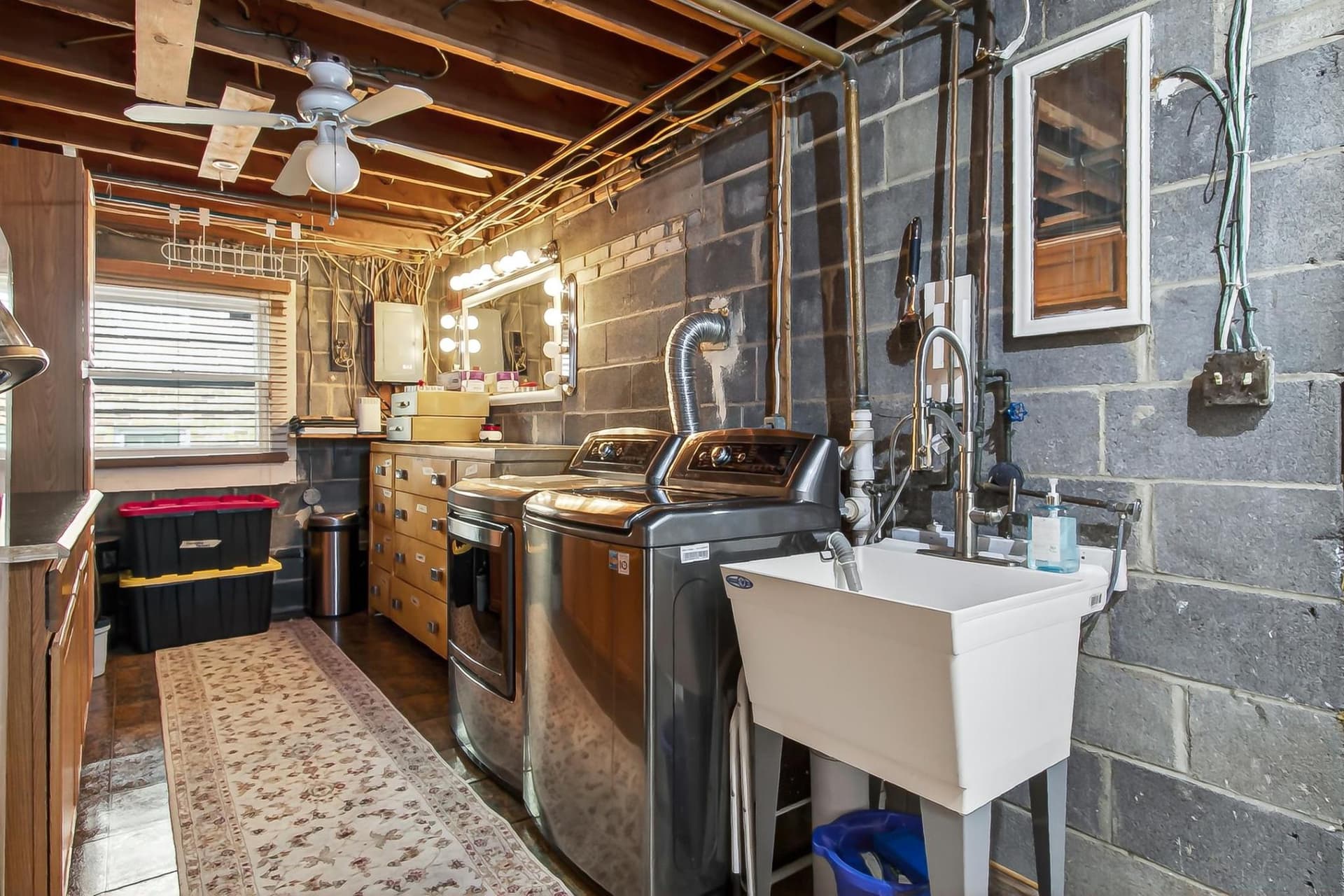 7052 Wardell Street photo 33