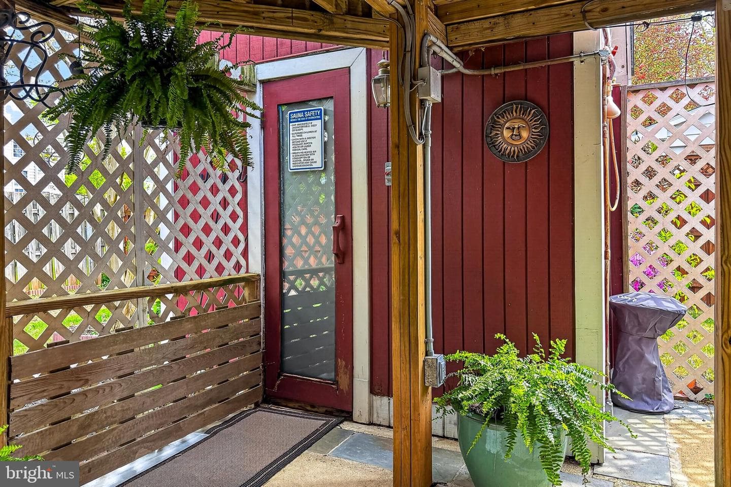 7052 Wardell Street photo 40