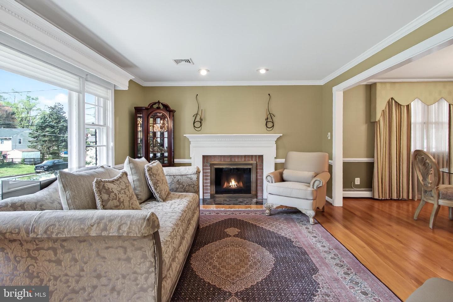 7052 Wardell Street photo 6