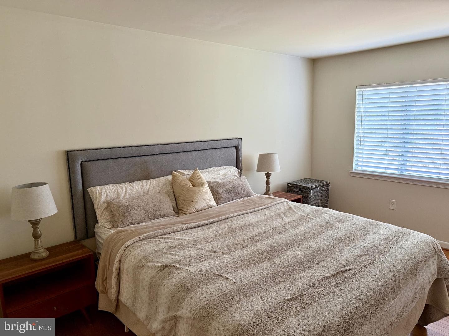 1434 Yellowwood Court photo 9