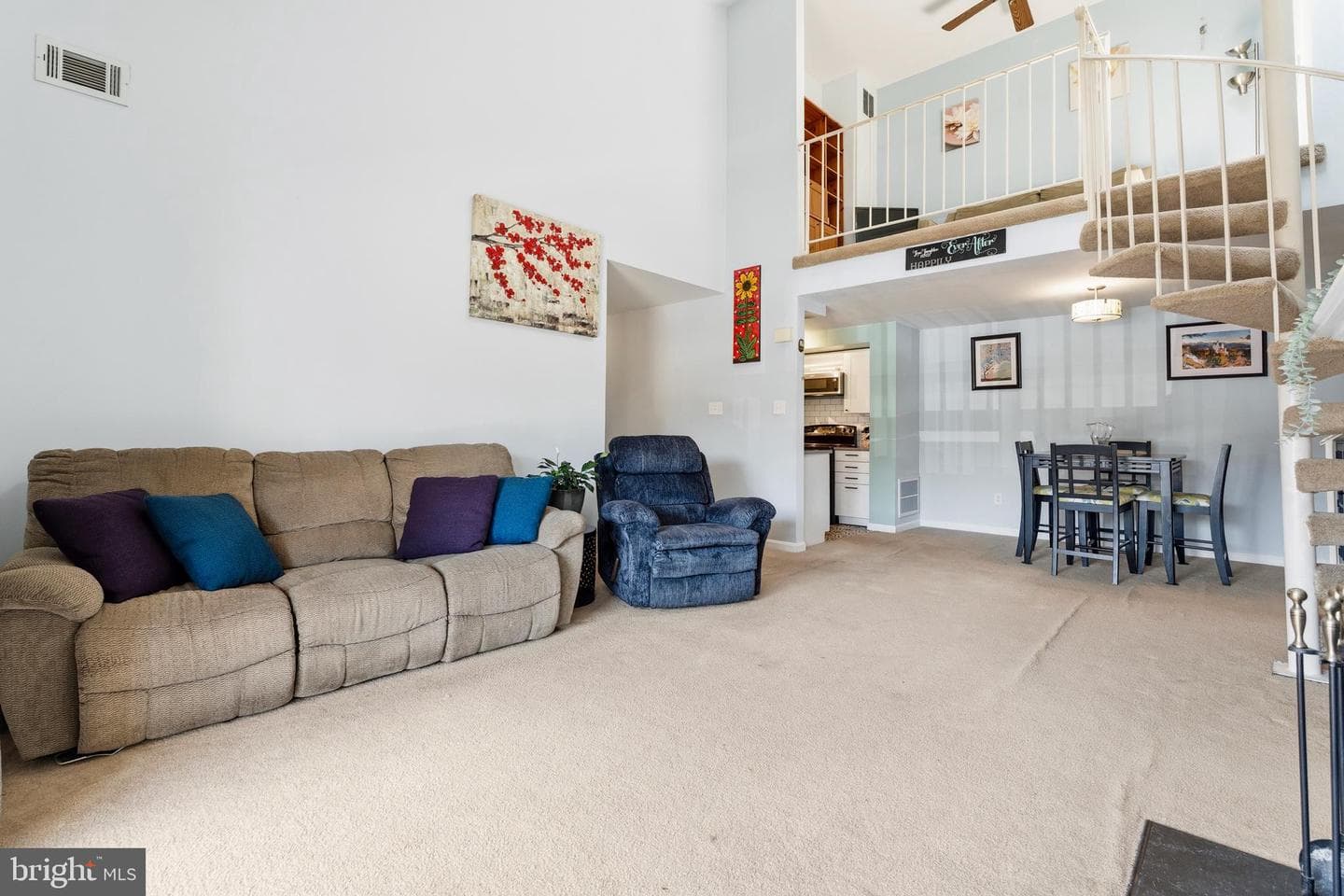6060 Essex House Square photo 10