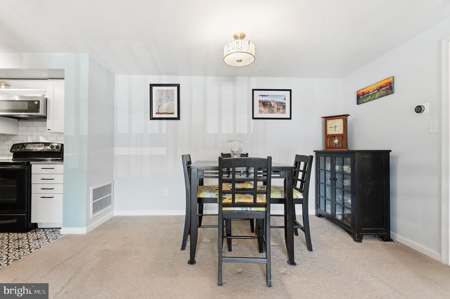 6060 Essex House Square photo 12