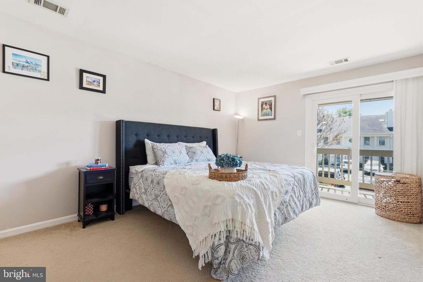 6060 Essex House Square photo 25