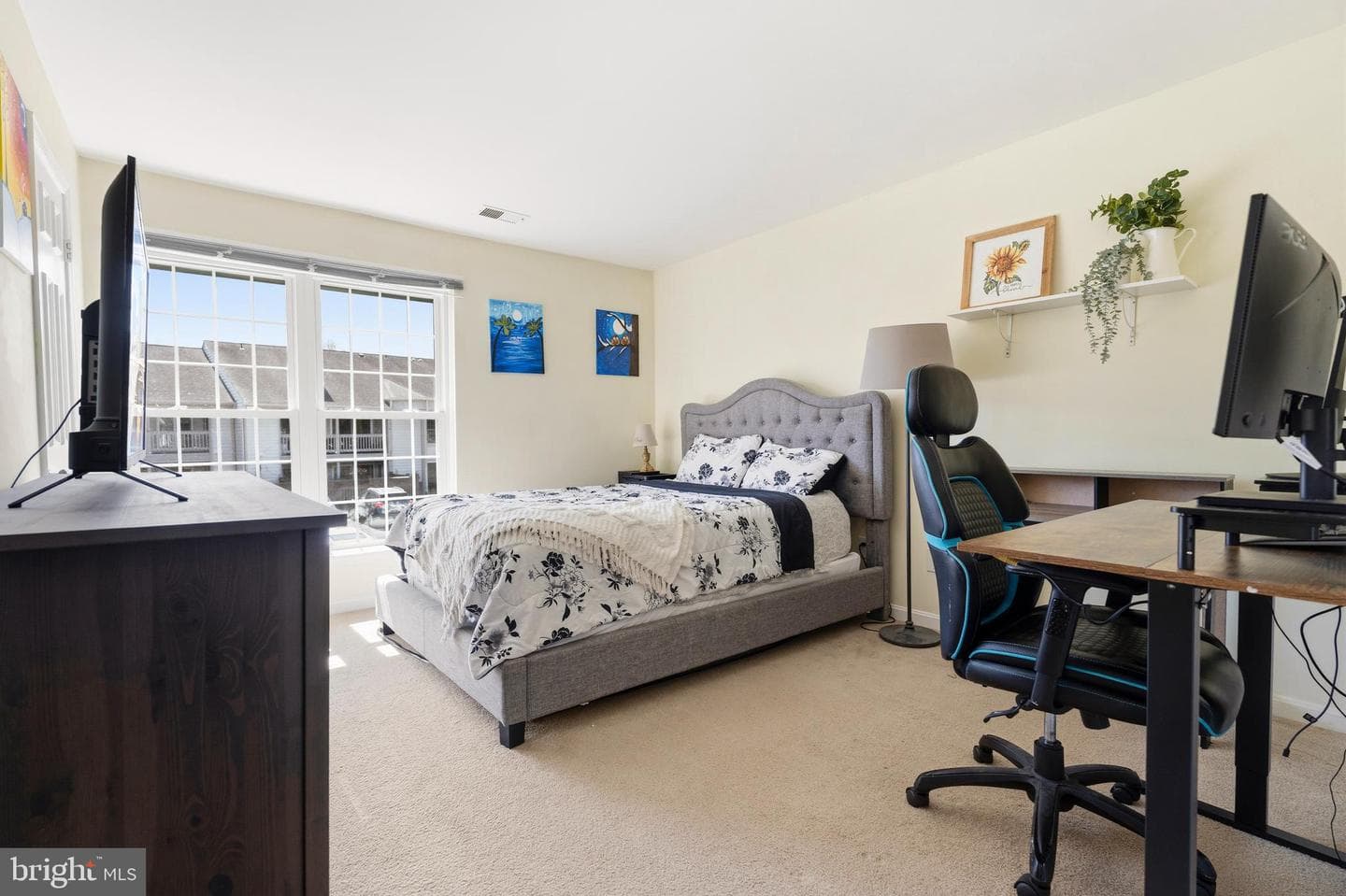 6060 Essex House Square photo 27
