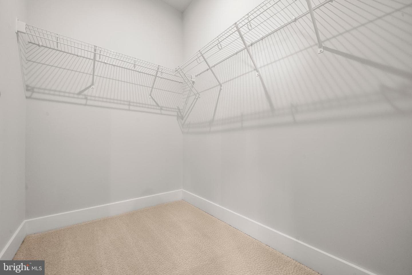 7505 Magarity Road photo 39