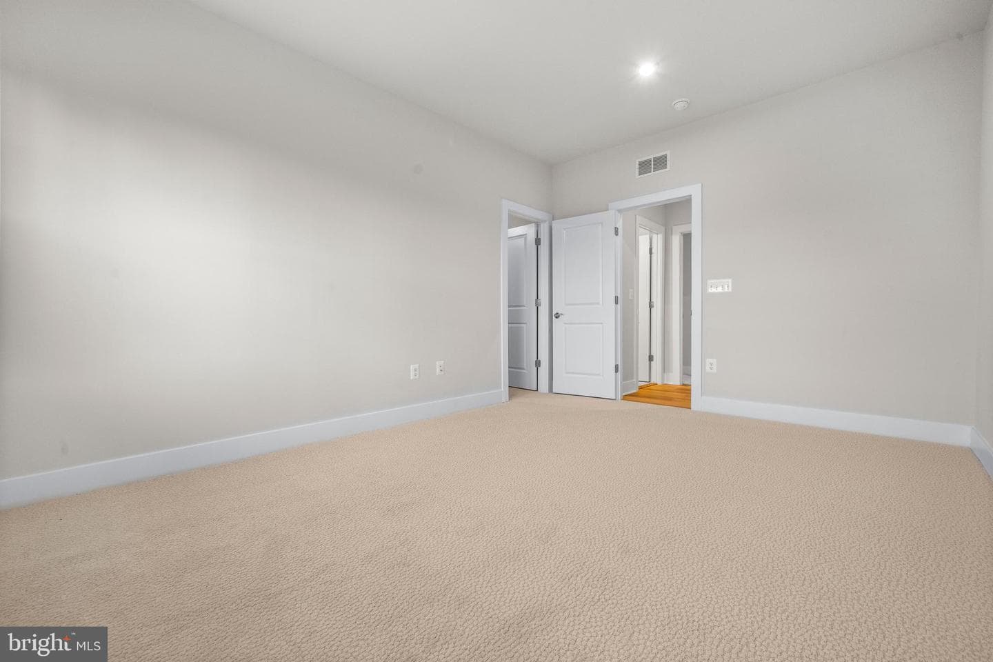 7505 Magarity Road photo 42