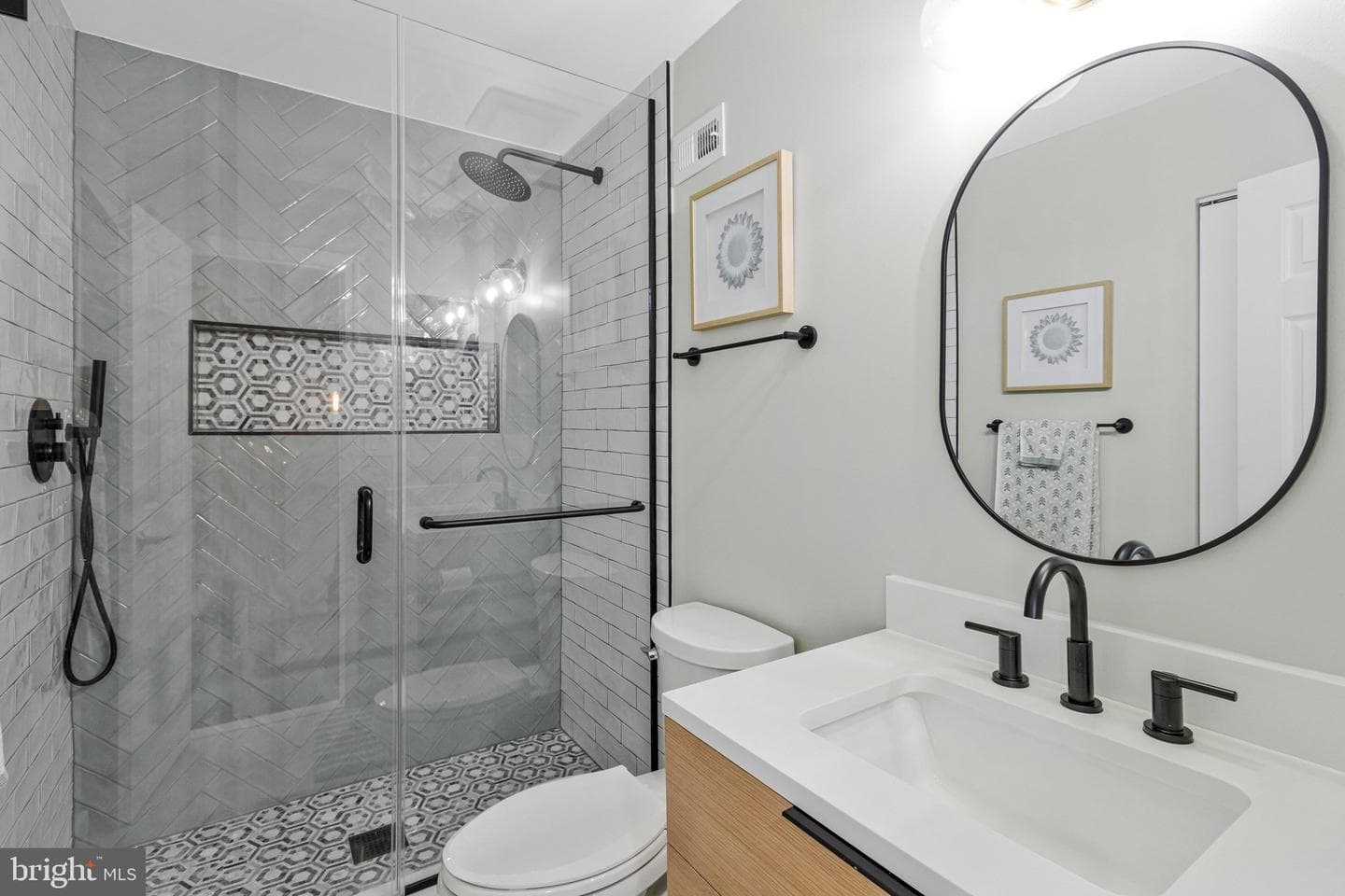 7406 Roudsby Court photo 21