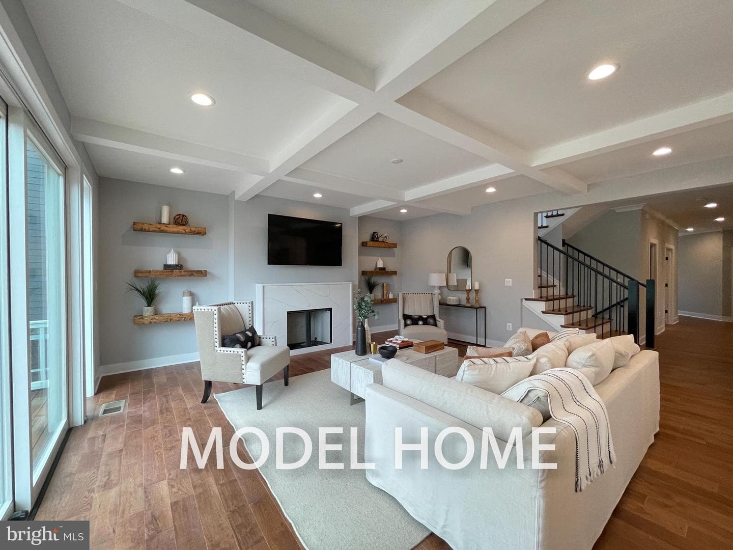 536 Walker Street SW photo 12
