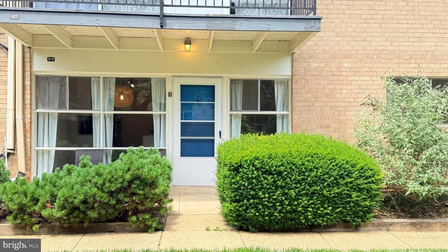 4903 Americana Dr # T7 photo 5