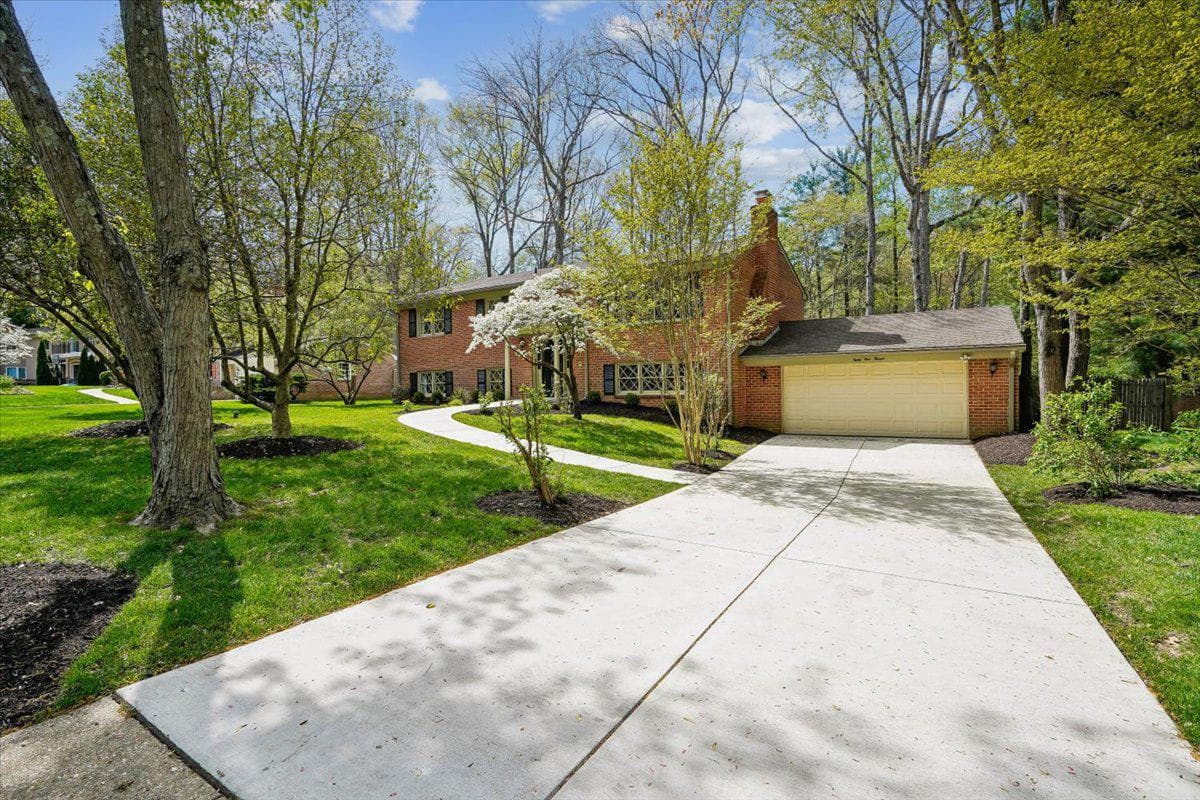 8913 Bluegate Drive photo 44
