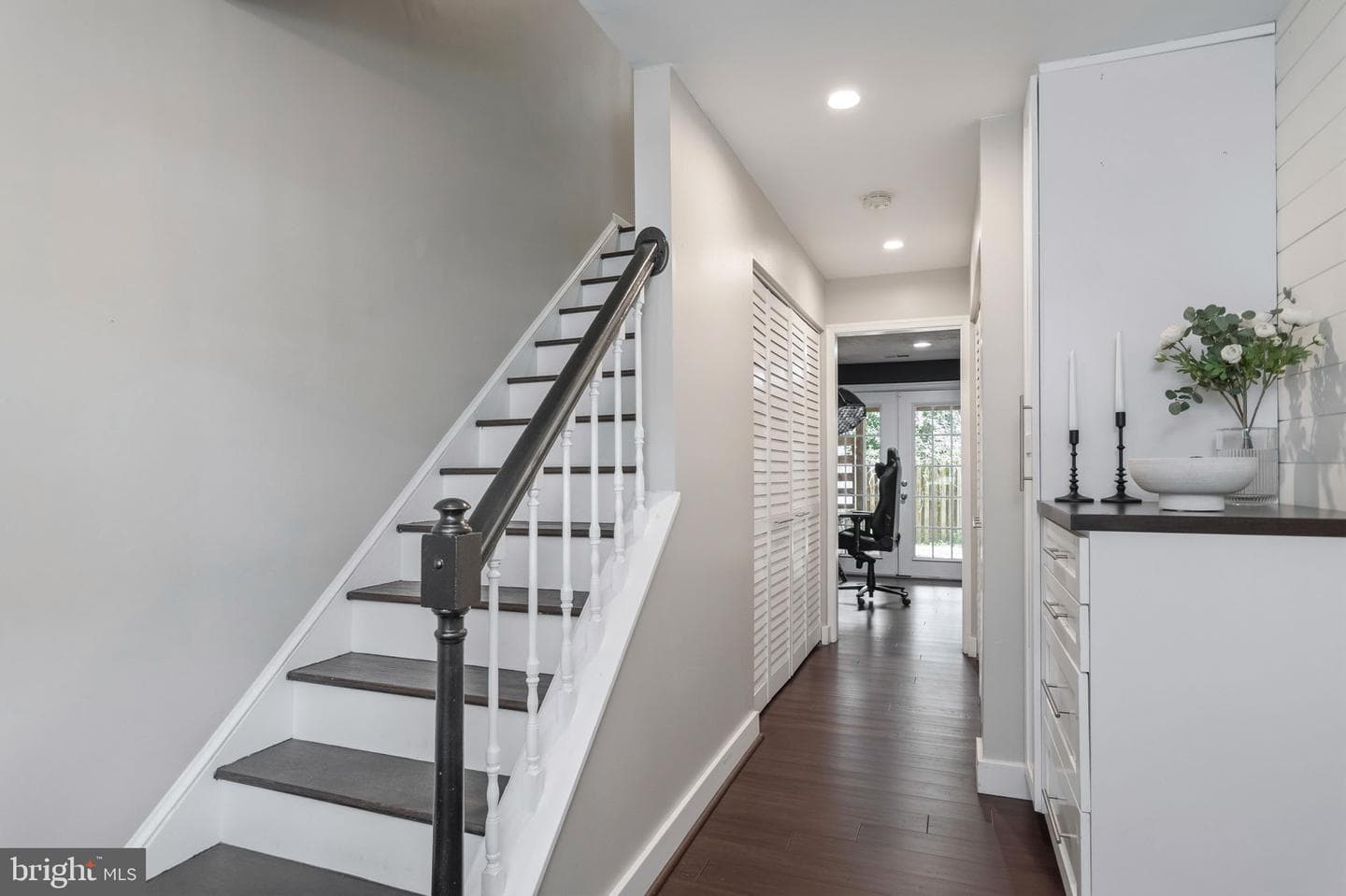 7391 Stream Way photo 17