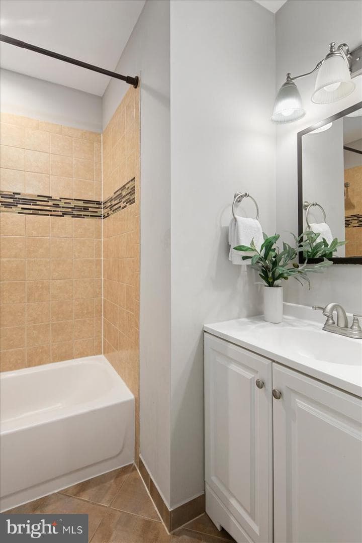 7813 Wintercress Lane photo 39