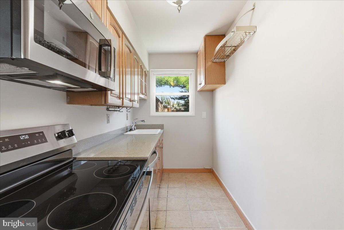 6198 Greenwood Drive #101 photo 10