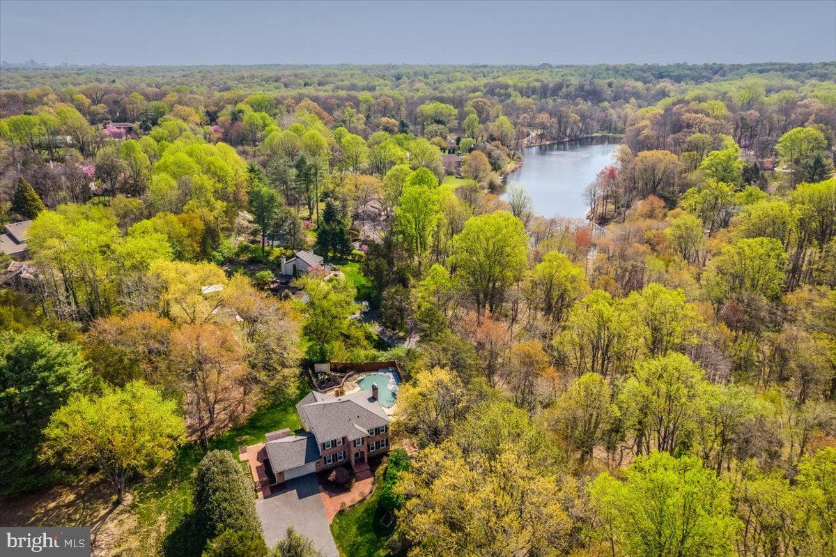 3137 Hunt Road photo 3