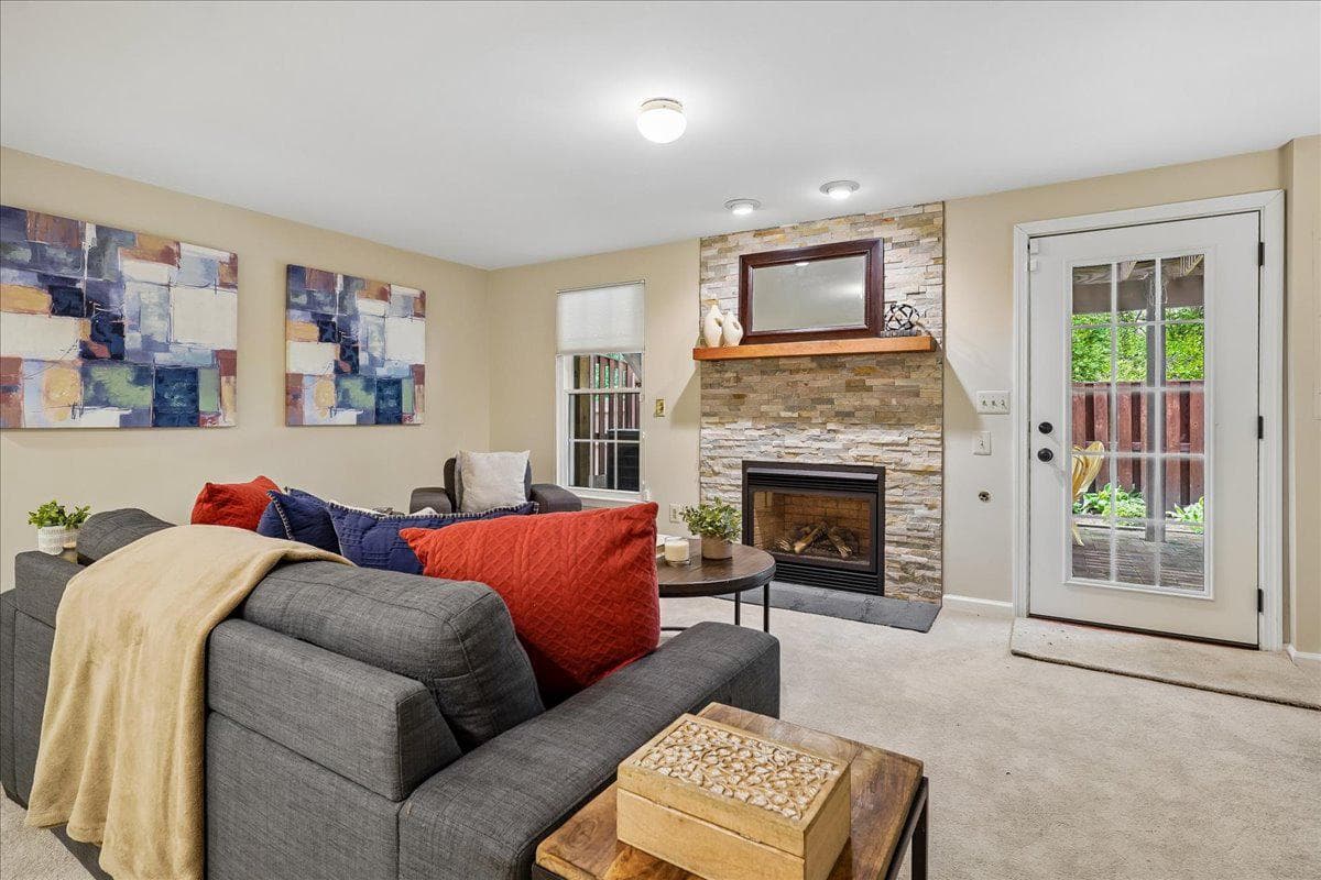 6556 Kelsey Point Circle photo 29