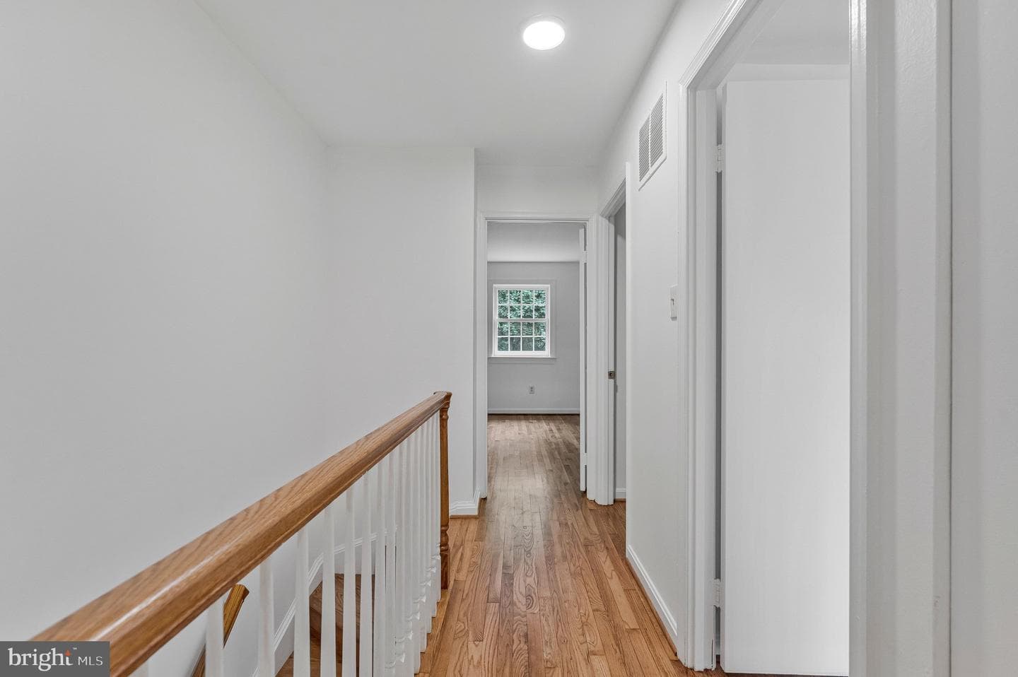 309 Center Street N photo 26