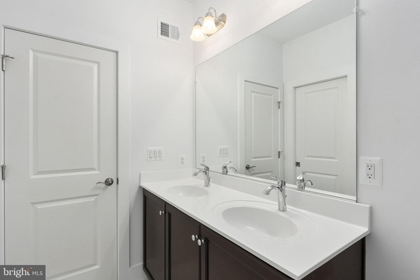 8454 Begonia Lane photo 34