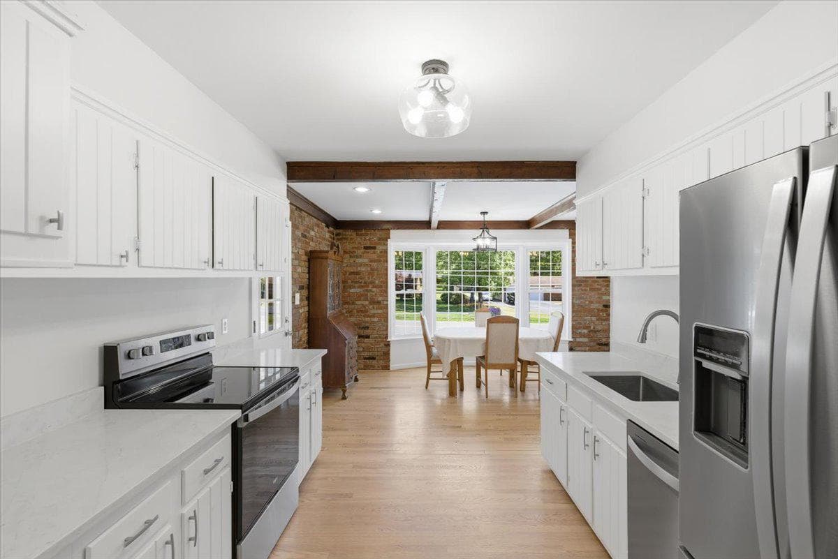 4326 Duncan Drive photo 8