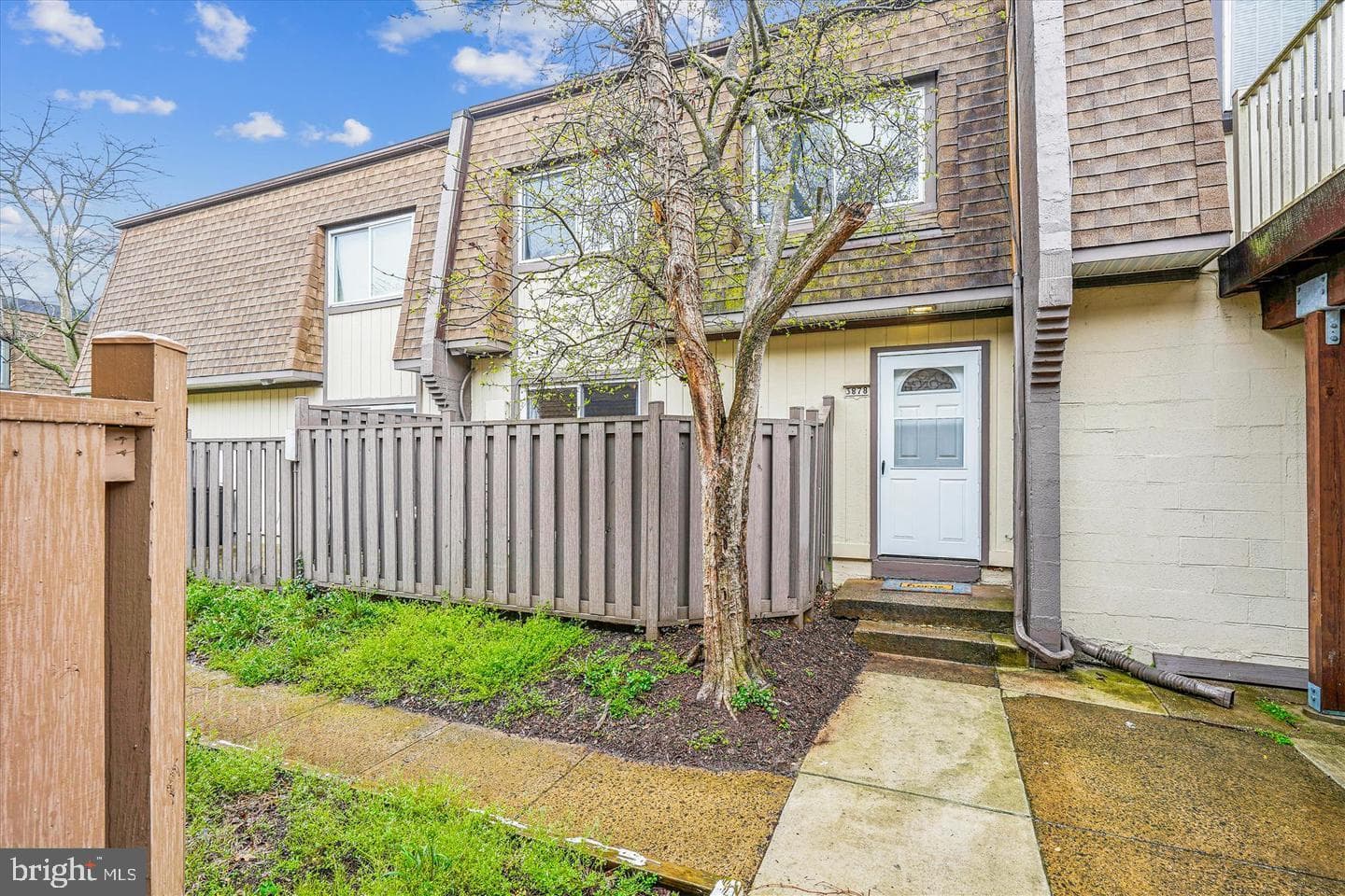 3878 Manzanita Place #64d, Alexandria