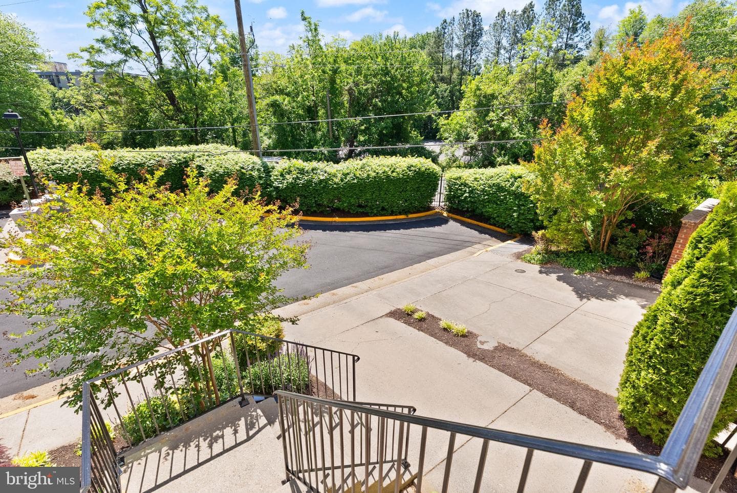6040 Kelsey Court photo 4