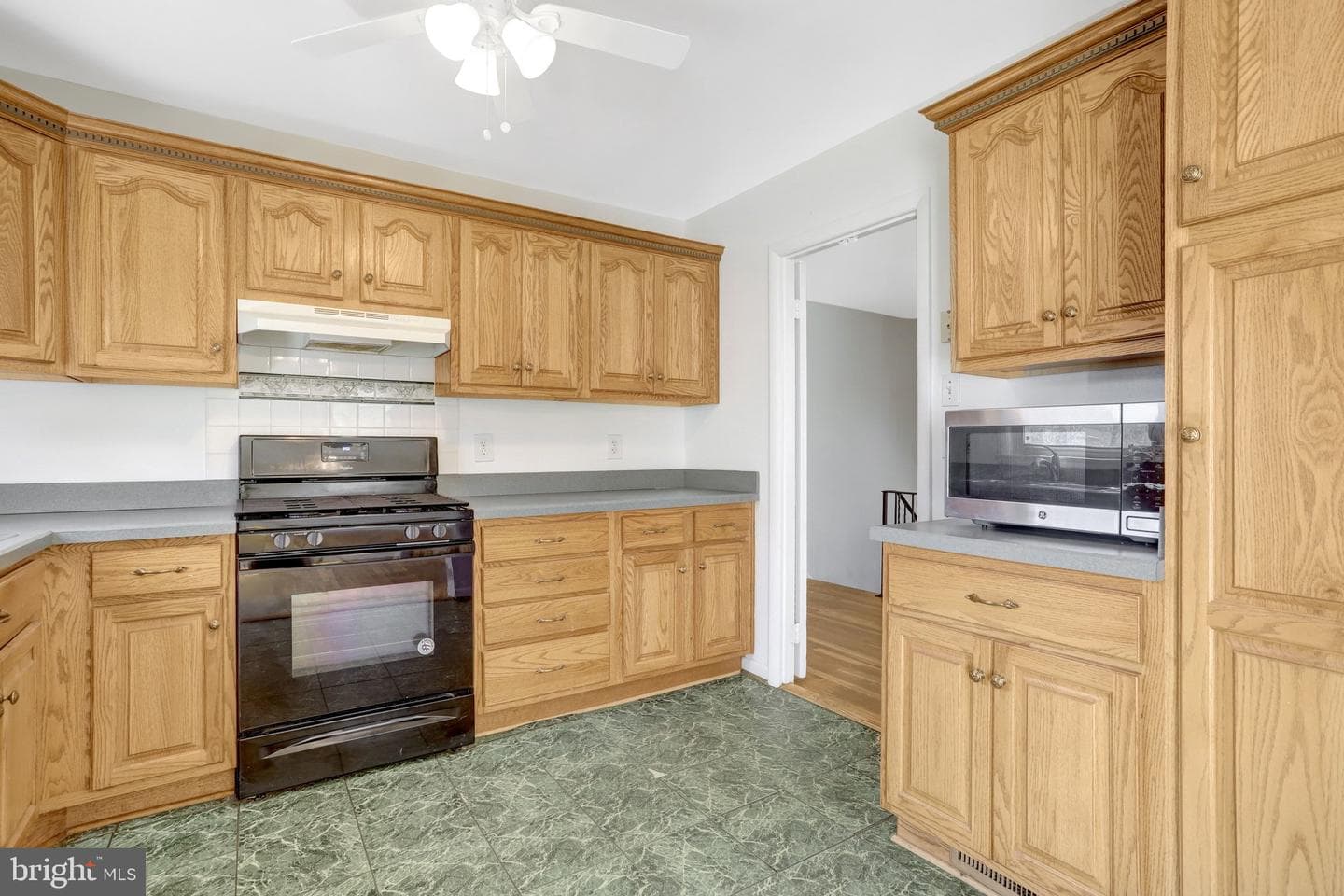 7800 Hayfield Road photo 16