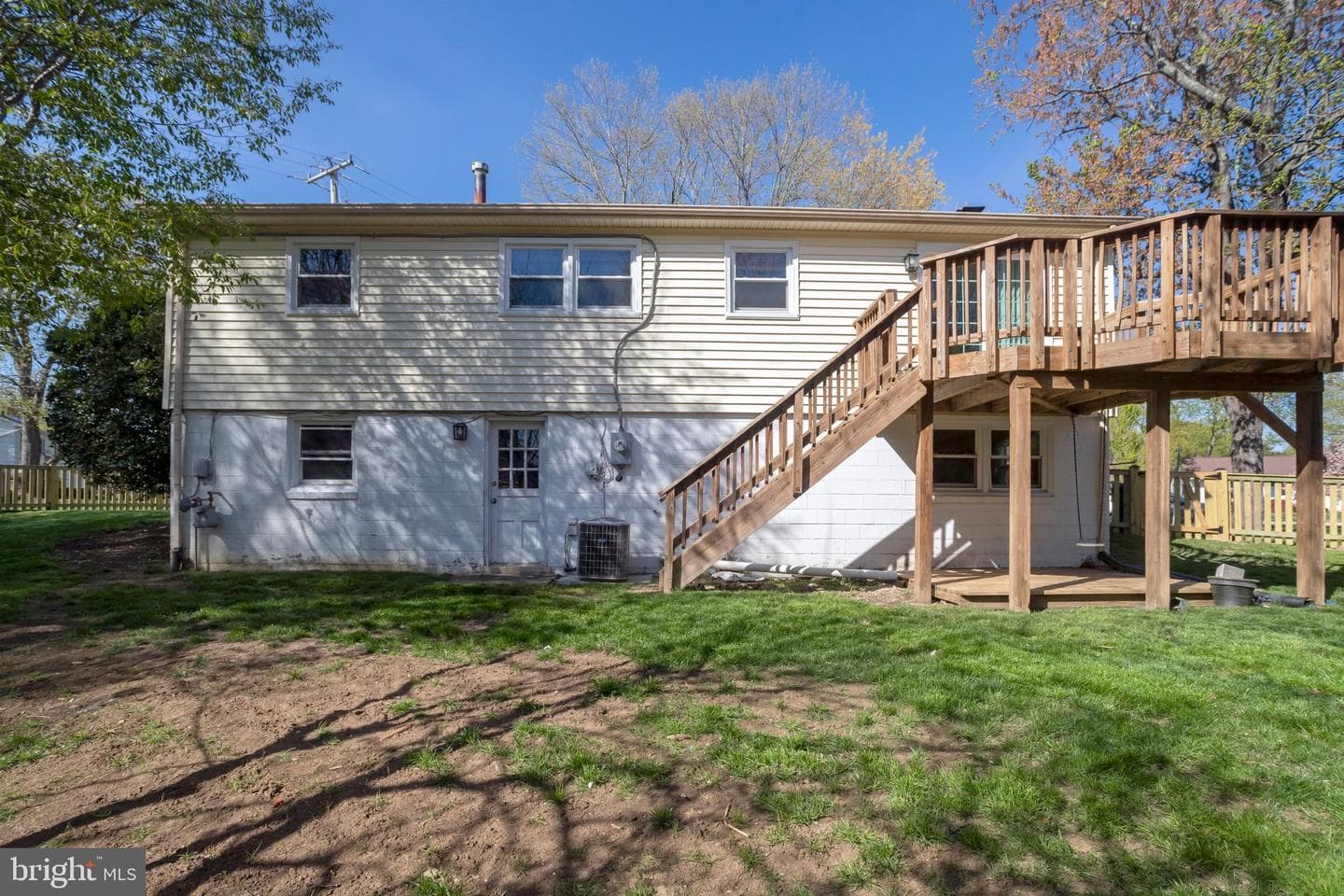 7800 Hayfield Road photo 56