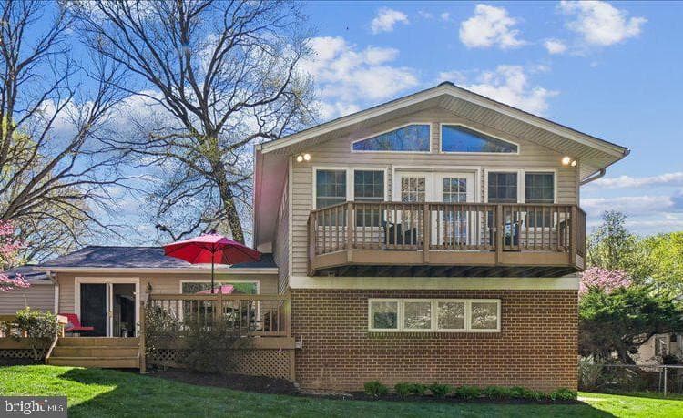 8722 Higdon Drive photo 2