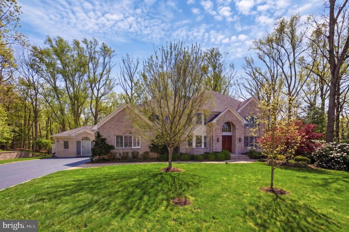9703 Mill Race Estates Drive, Vienna