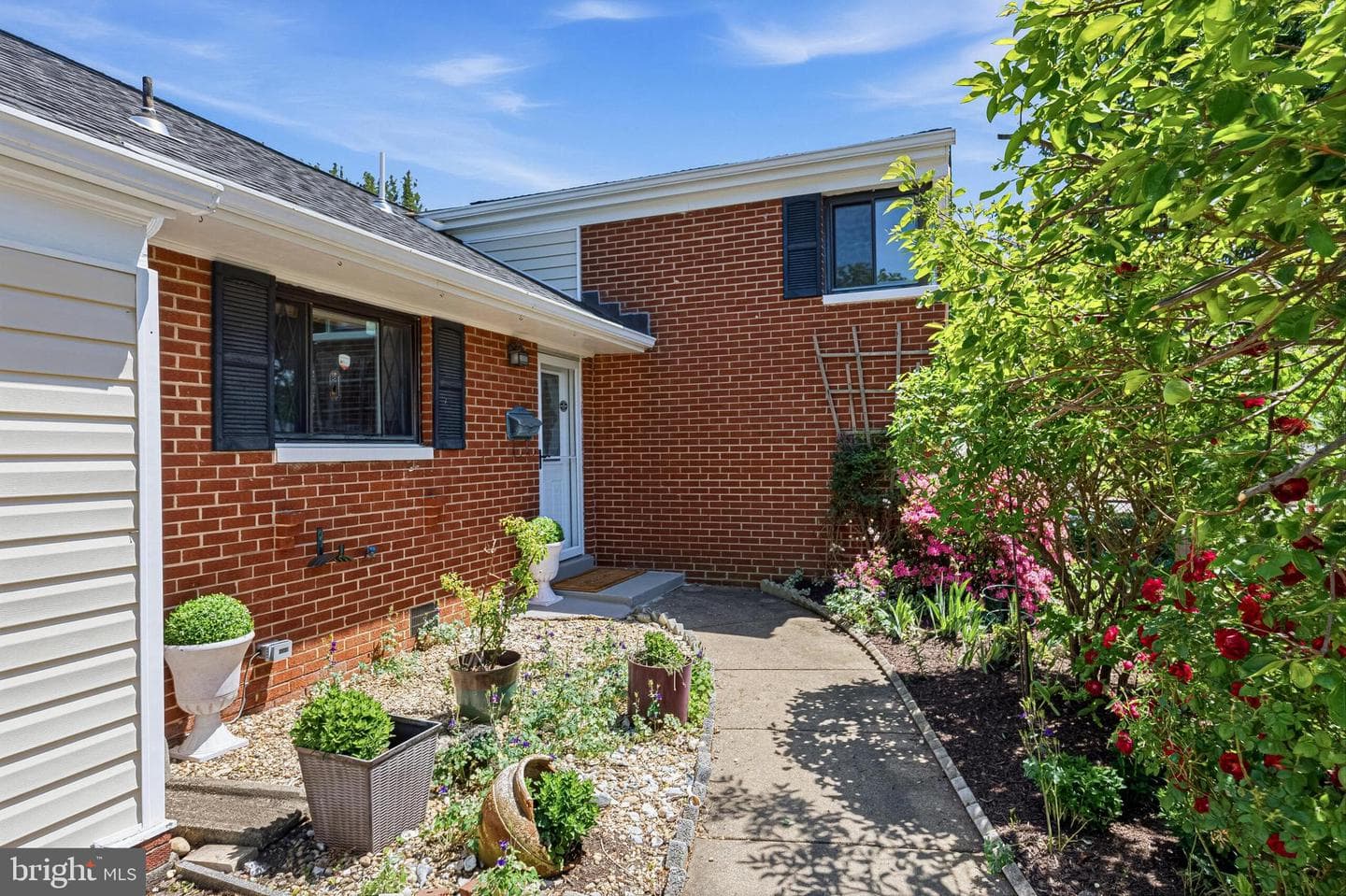 5917 Flanders Street photo 3