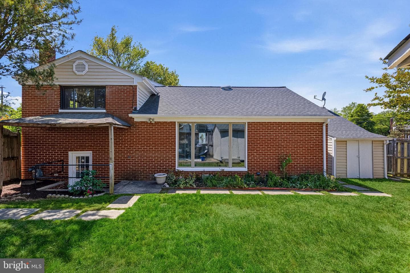5917 Flanders Street photo 37