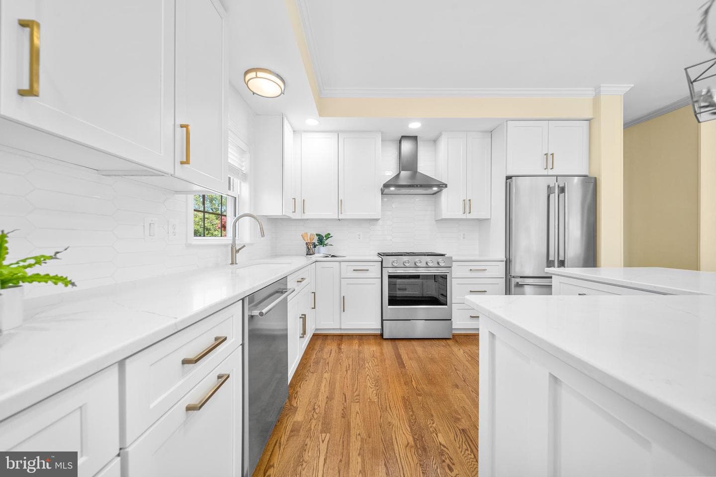 6925 Old Dominion Drive photo 9