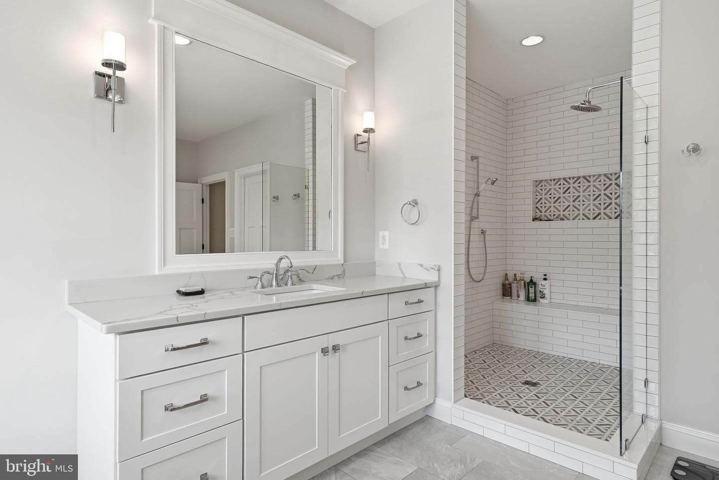 427 Orchard Street NW photo 27