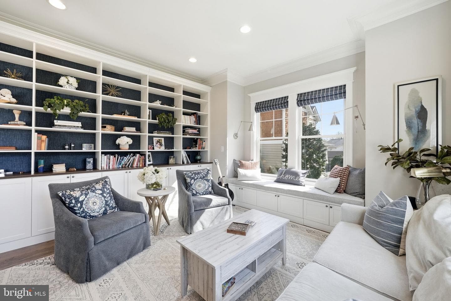 427 Orchard Street NW photo 3