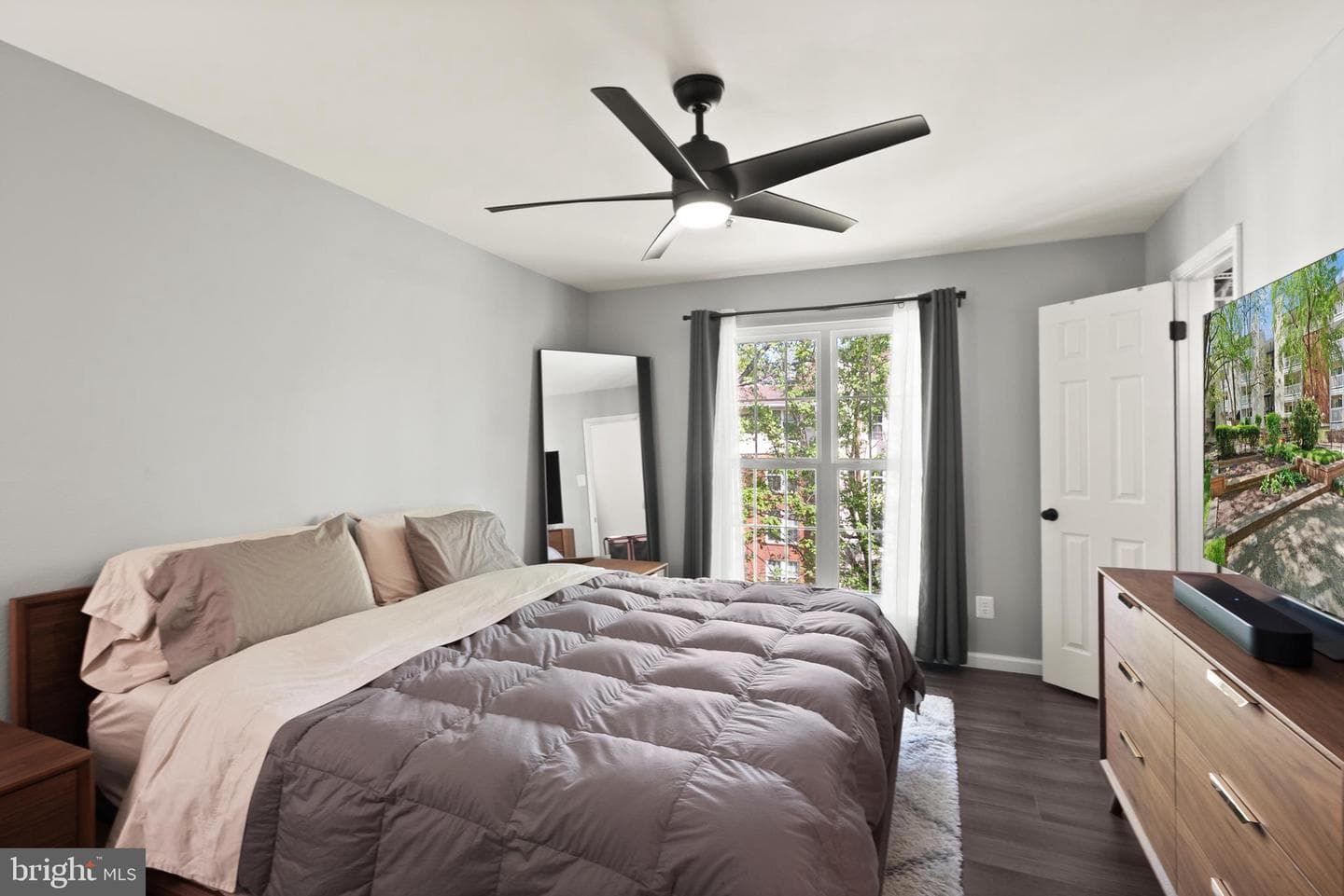 1504 Lincoln Way #406 photo 20