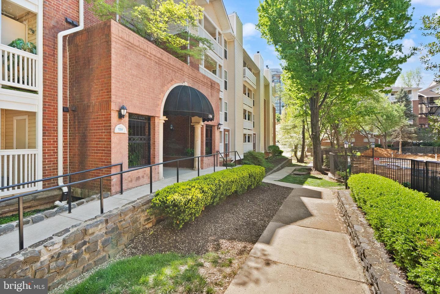 1504 Lincoln Way #406 photo 4