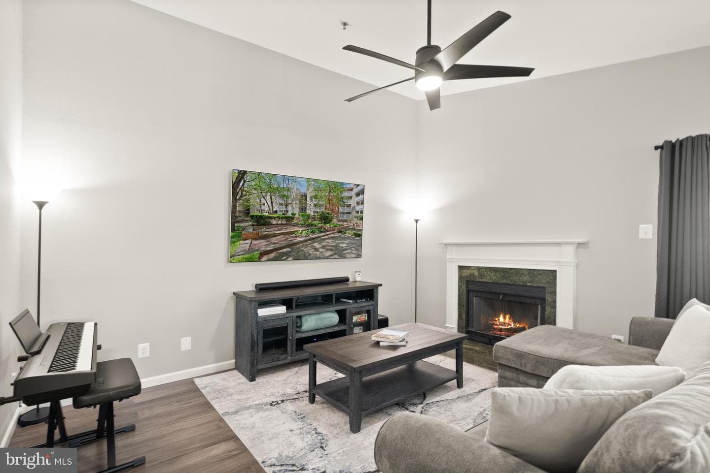 1504 Lincoln Way #406 photo 7