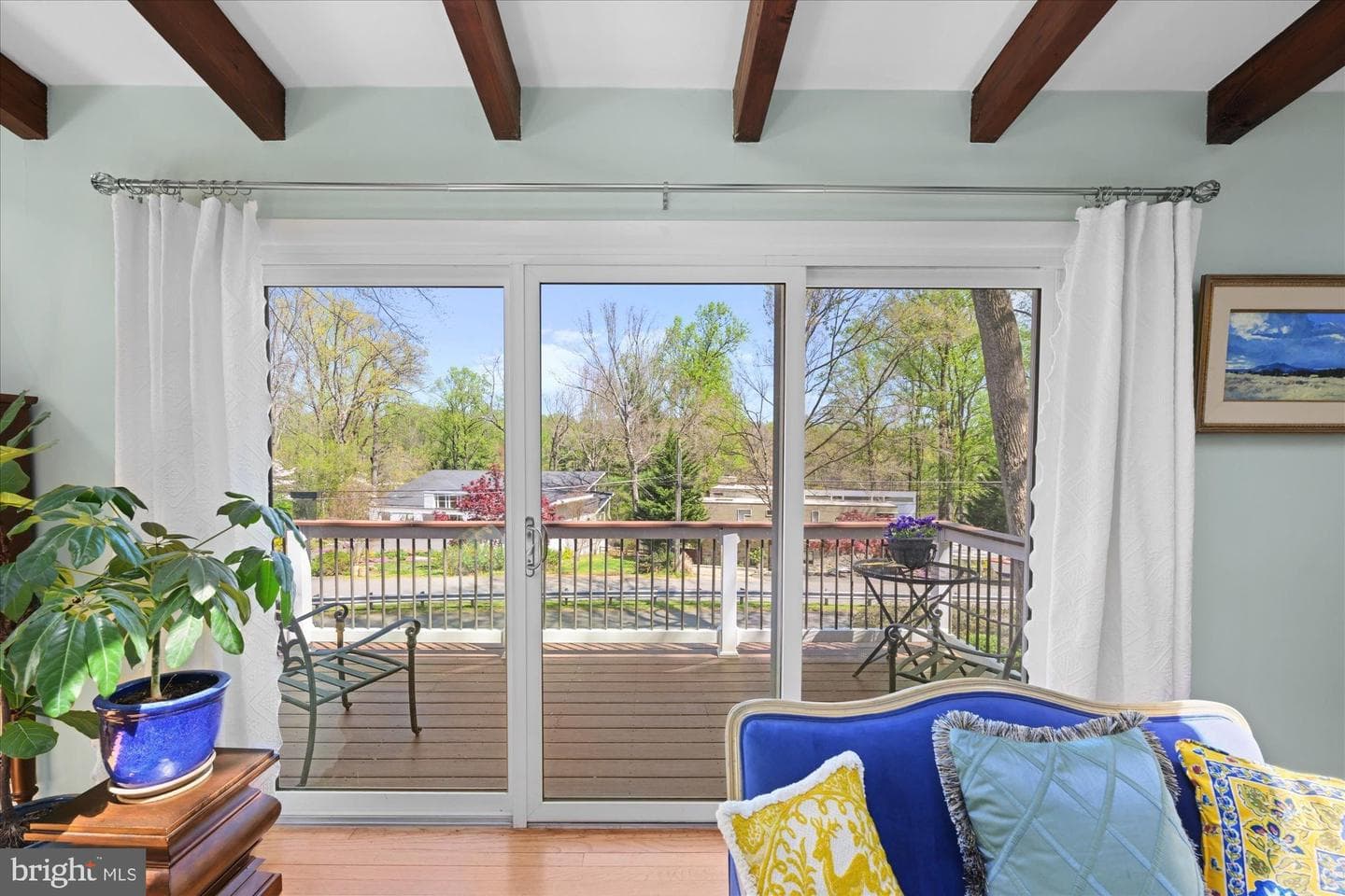 6439 Lakeview Drive photo 9