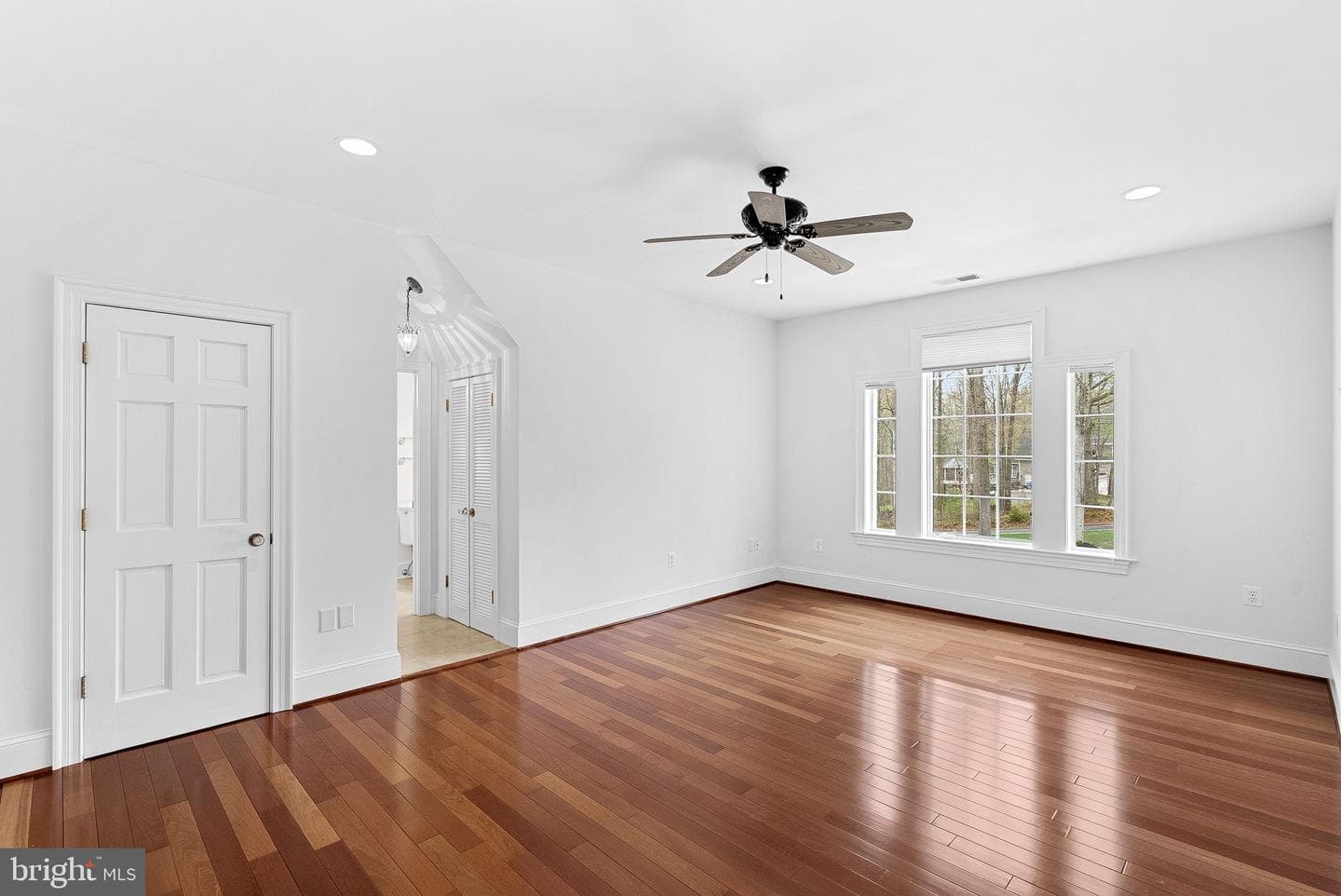11913 Chapel Road photo 85