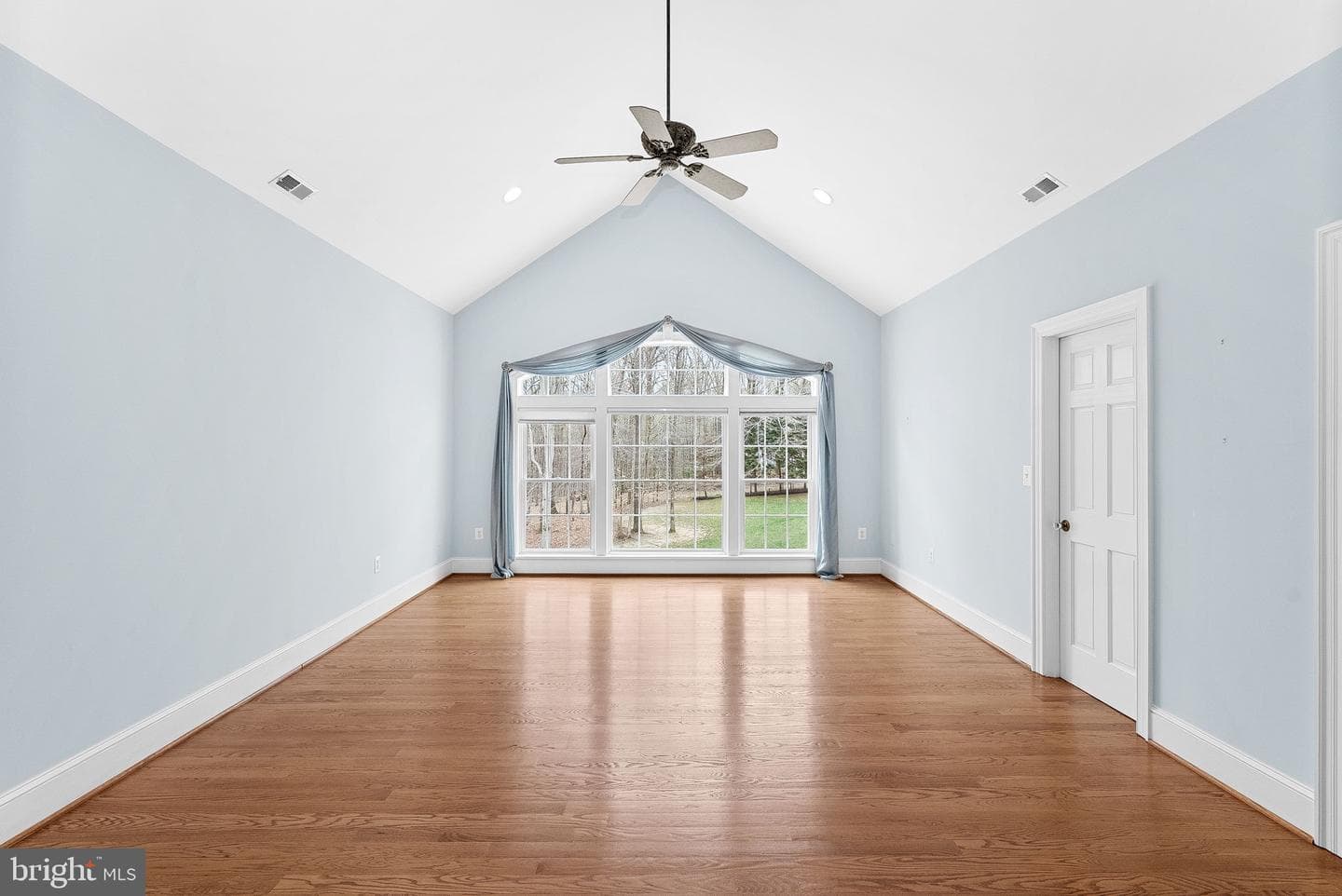 11913 Chapel Road photo 90