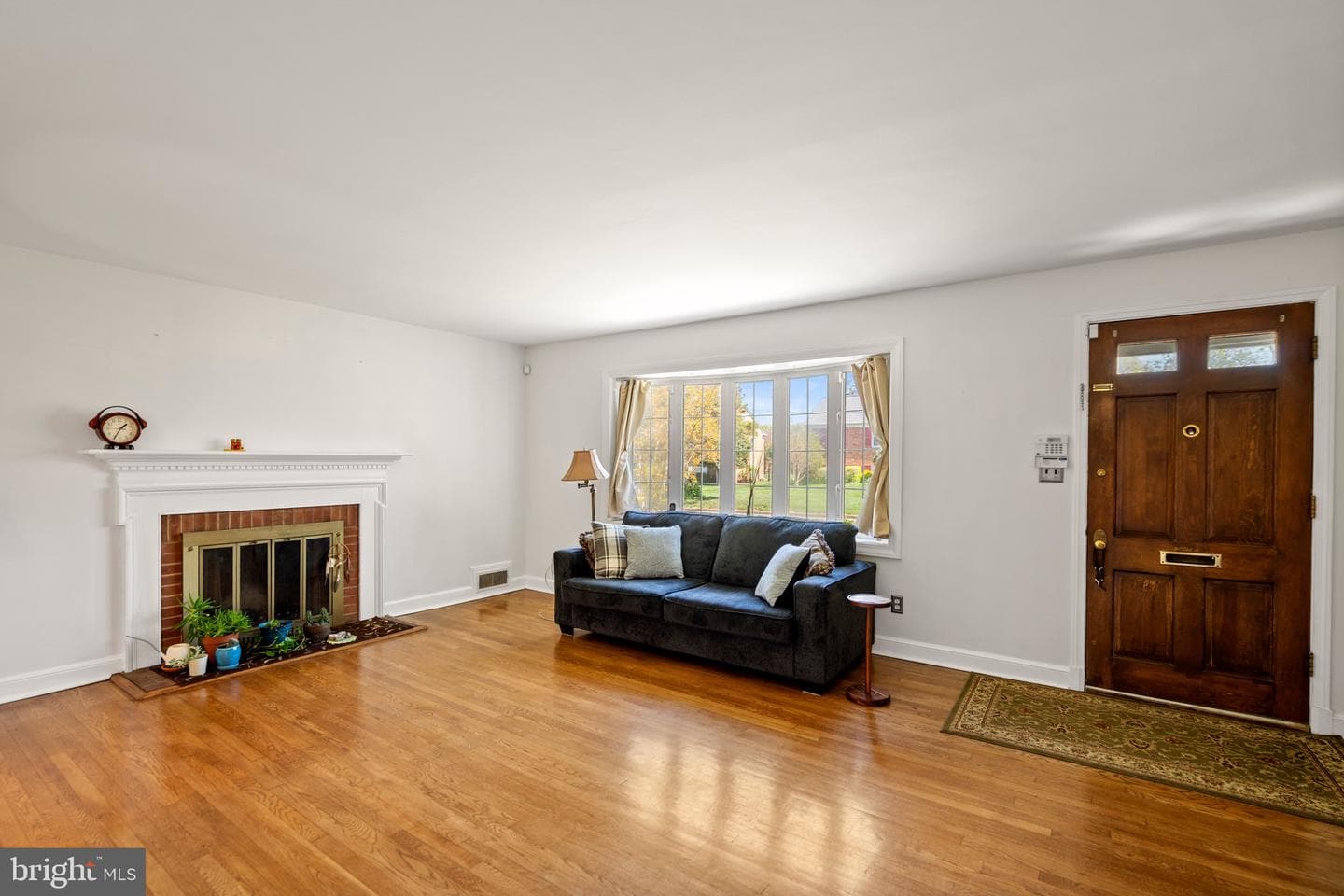 6110 Dorchester Street photo 26